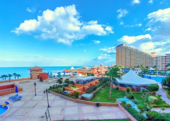 Porto Elsokhna Pyramids Sea Veiw Apartment *